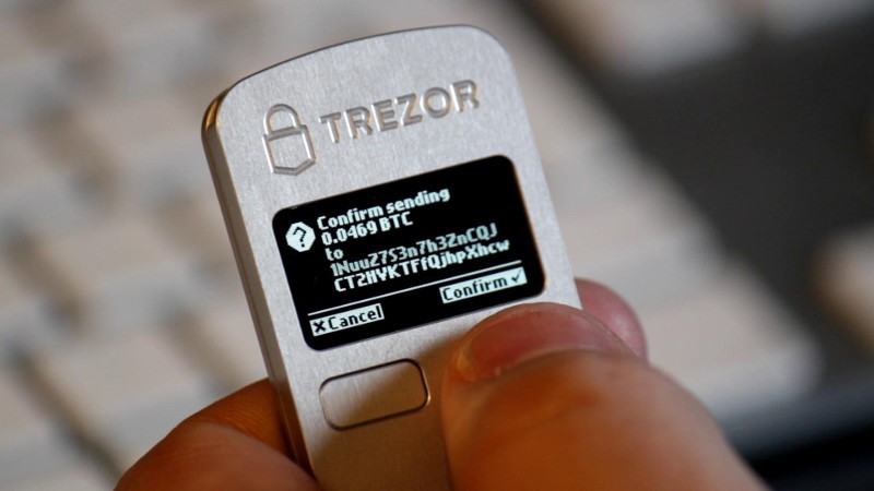Confirmer transaction sur Trezor One